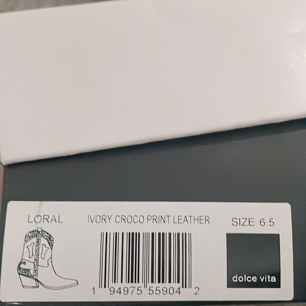 Dolce Vita Loral Ivory Croco Print Leather Western Ankle Boots - Picture 6 of 8